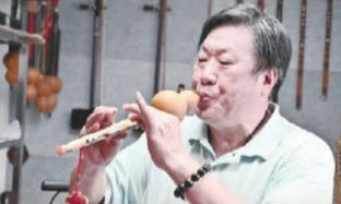 和乐器一起“疯狂”到老
