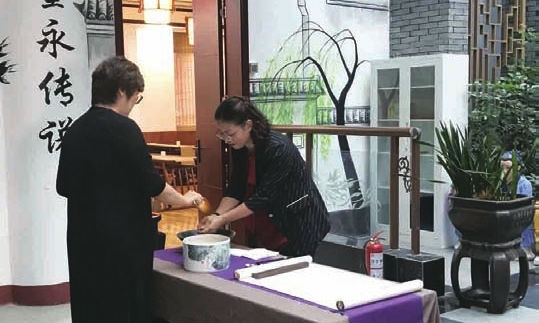 “艺起来”，让市民品尝到文化艺术的“味道”